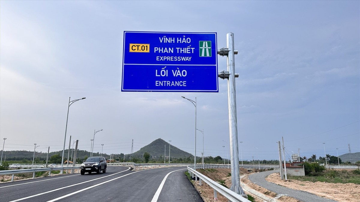 Đẩy nhanh tiến độ triển khai hệ thống giám sát và thu phí trên cao tốc Bắc - Nam