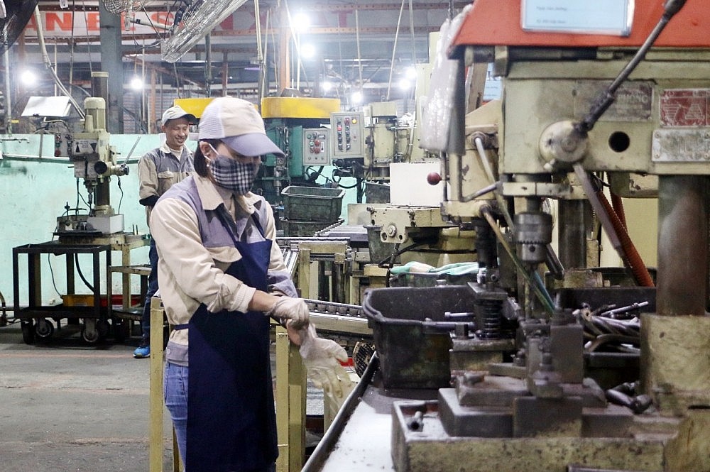 Từ 1/7: Áp dụng mức lương tối thiểu vùng mới tại 34 tỉnh, thành phố