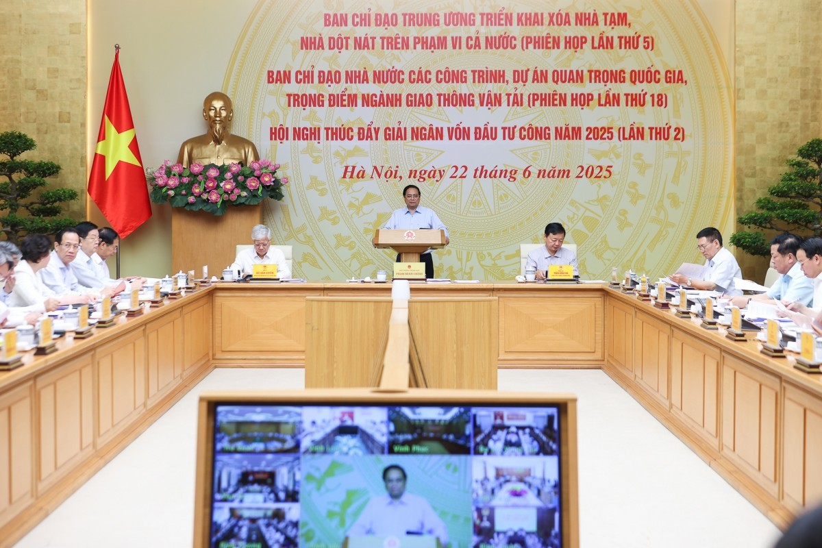 Thủ tướng phê bình nhiều bộ ngành, địa phương chậm giải ngân đầu tư công