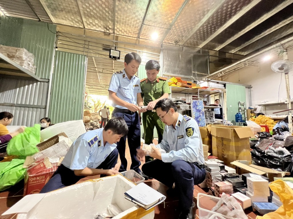 Hà Nội thành lập tổ công tác liên ngành tăng cường kiểm soát hàng giả, hàng nhái