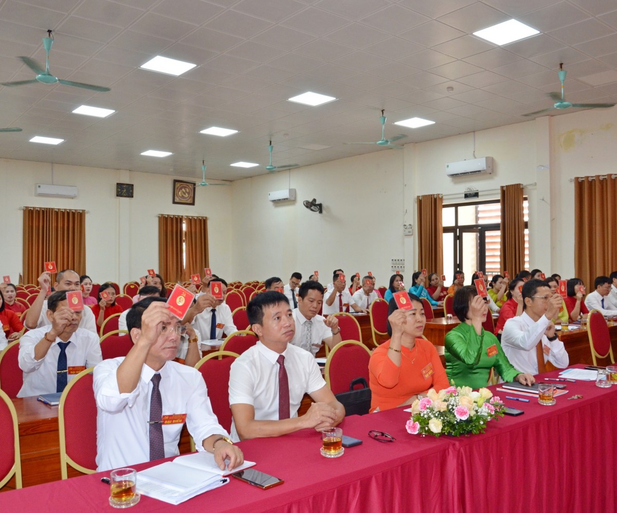 Đại hội Đảng bộ các cơ quan Đảng phường Tùng Thiện lần thứ I Đại hội Đảng bộ các cơ quan Đảng phường Tùng Thiện lần thứ I