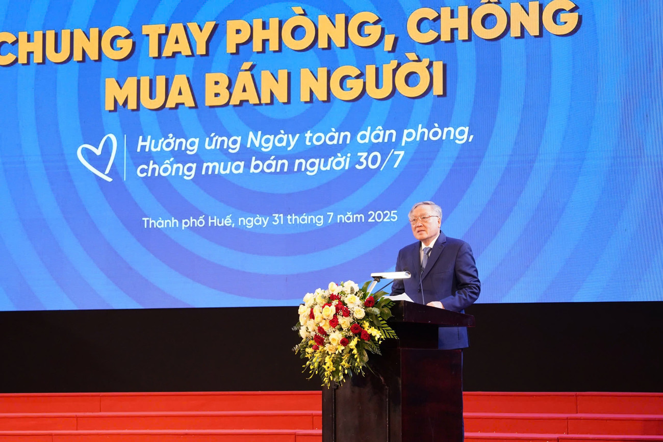 Phó Thủ tướng Thường trực Nguyễn Hòa Bình: Kiên quyết đẩy lùi tội phạm mua bán người