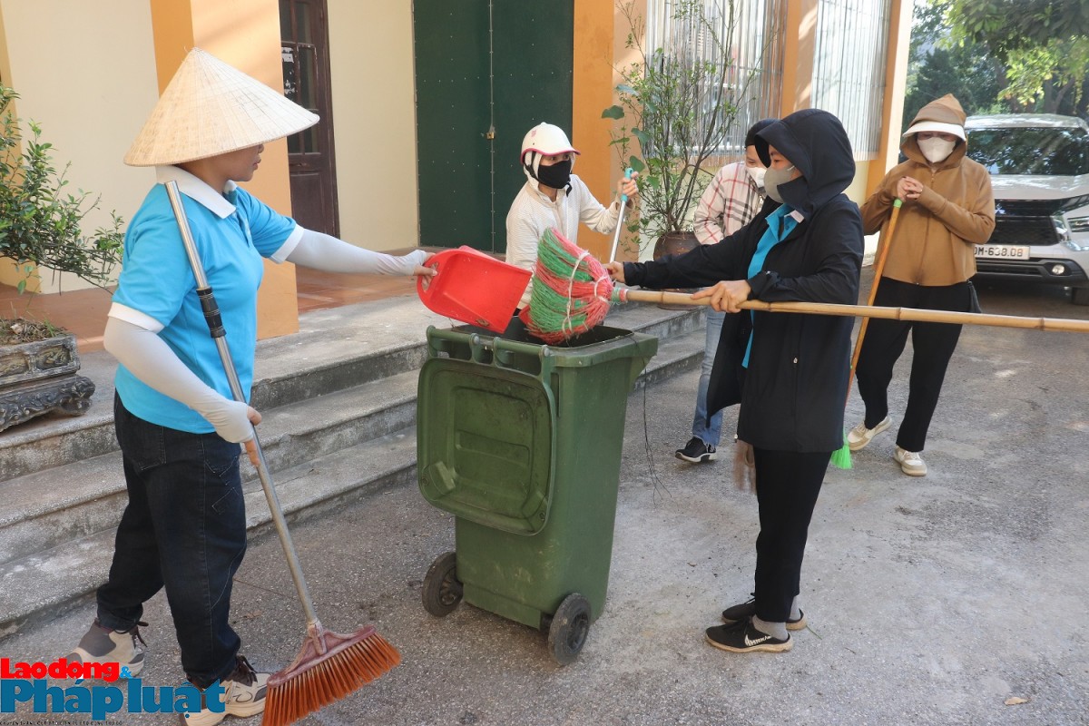 UBMTTQ phường Yên Nghĩa hưởng ứng ra quân tổng vệ sinh môi trường, đảm bảo trật tự an toàn giao thông Ủy ban MTTQ Việt Nam phường Yên Nghĩa ra quân vệ sinh môi trường, đảm bảo an toàn giao thông