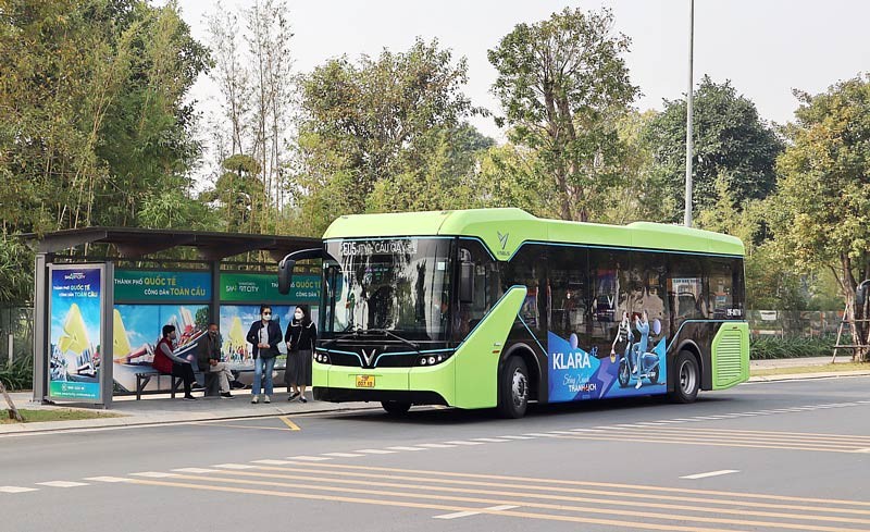 Bố trí giao thông công cộng để người dân tham quan triển lãm thành tựu đất nước