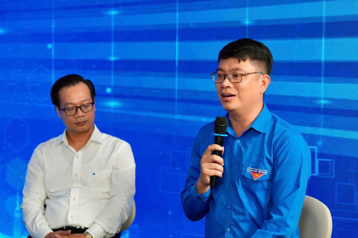 Huy động tổng lực cho Chiến dịch “45 ngày đêm” chuyển đổi số tại cơ sở Huy động tổng lực cho Chiến dịch “45 ngày đêm” chuyển đổi số tại cơ sở