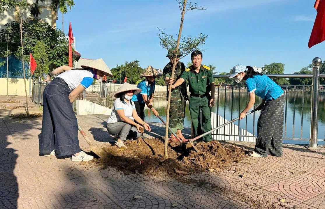 Phường Tùng Thiện: Sôi nổi các hoạt động chào mừng Đại hội Đảng bộ phường lần thứ I