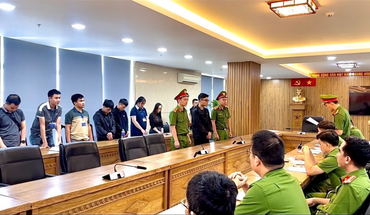 Đà Nẵng: Khởi tố 4 nhân viên ngân hàng trong đường dây rửa tiền xuyên quốc gia