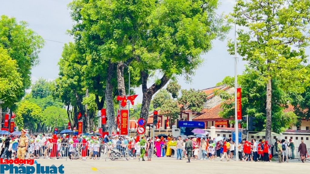 Đảm bảo an ninh trật tự, an toàn giao thông cho buổi hợp luyện diễu binh, diễu hành