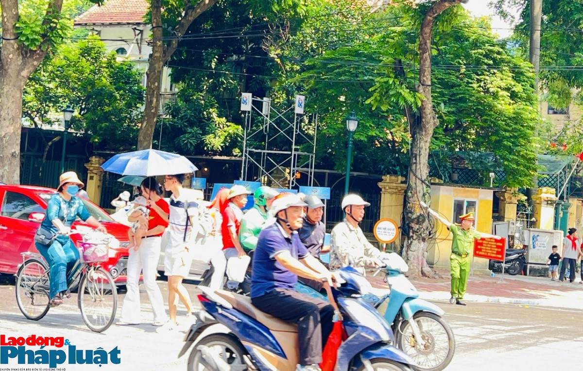 Đảm bảo an ninh trật tự, an toàn giao thông cho buổi hợp luyện diễu binh, diễu hành