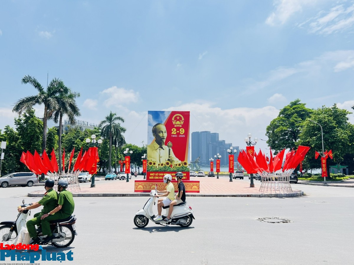 Đảm bảo an ninh trật tự, an toàn giao thông cho buổi hợp luyện diễu binh, diễu hành