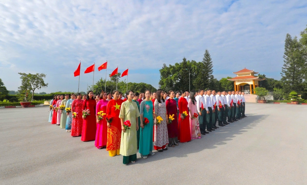 Những "bông hồng" nữ quân nhân phòng không - không quân tham gia làm nhiệm vụ A80: Họ không chỉ "canh trời"...