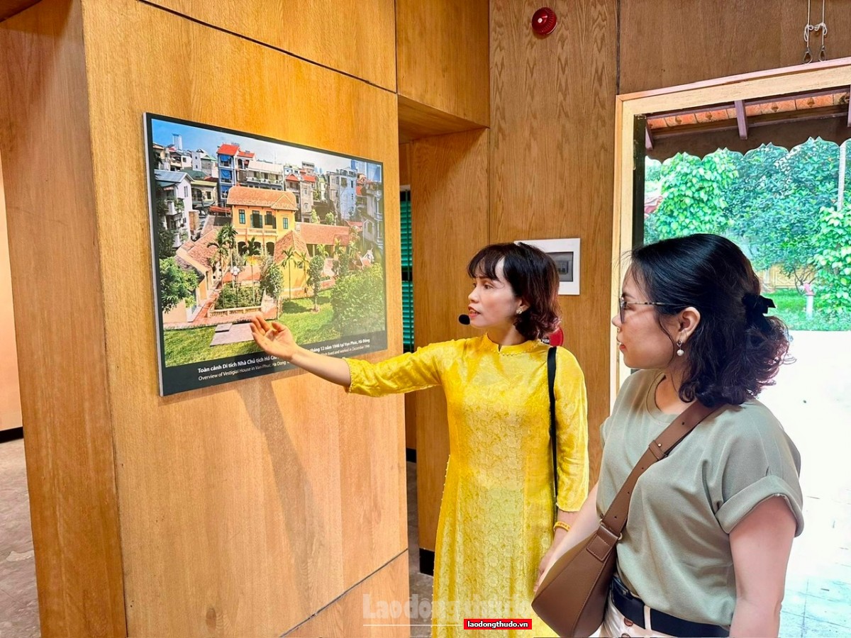 Tháng Tám đến Vạn Phúc, lặng nghe lời Người vọng mãi