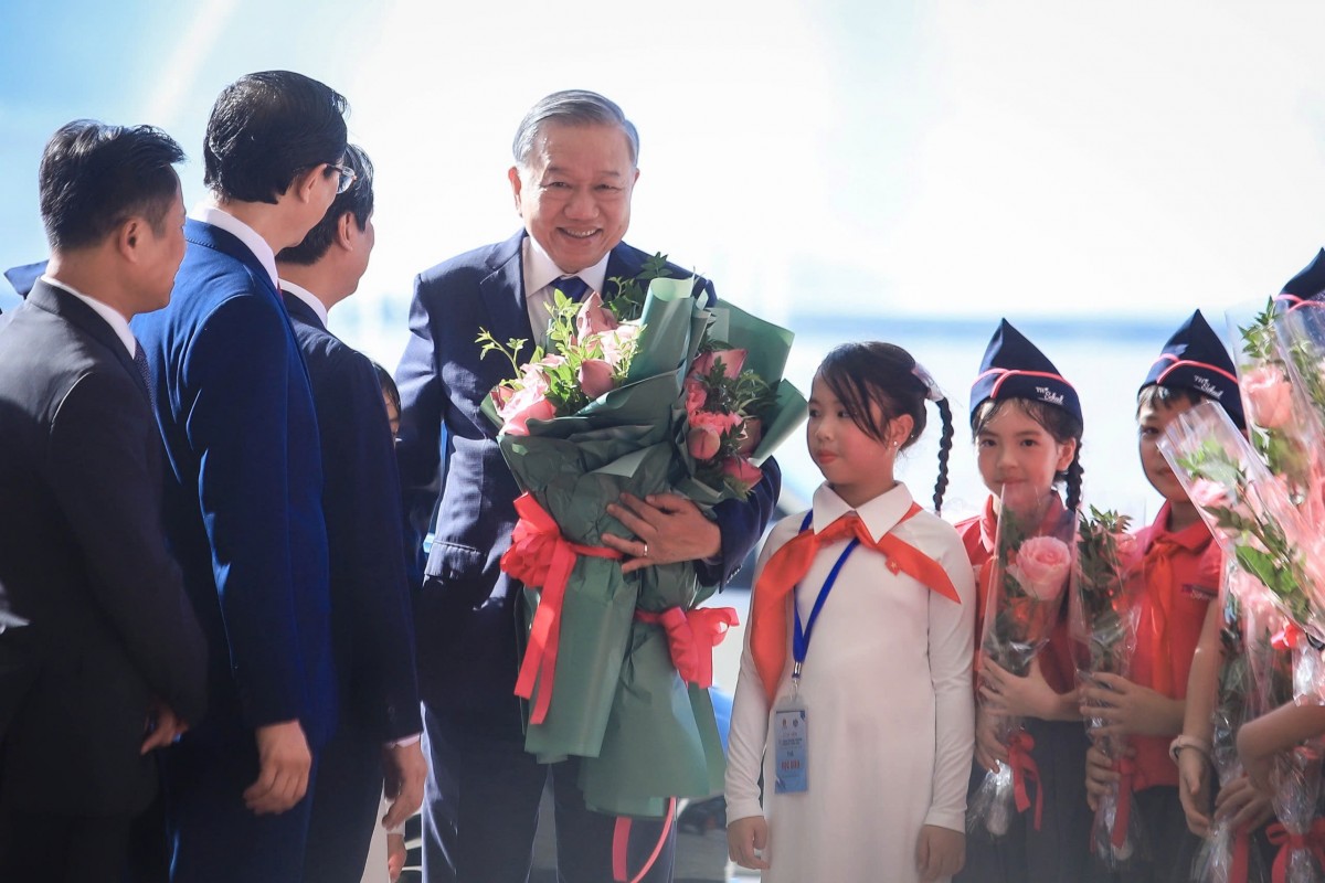Dẫn dắt phát triển quốc gia bằng giáo dục; lấy chất lượng, công bằng, hội nhập, hiệu quả làm thước đo