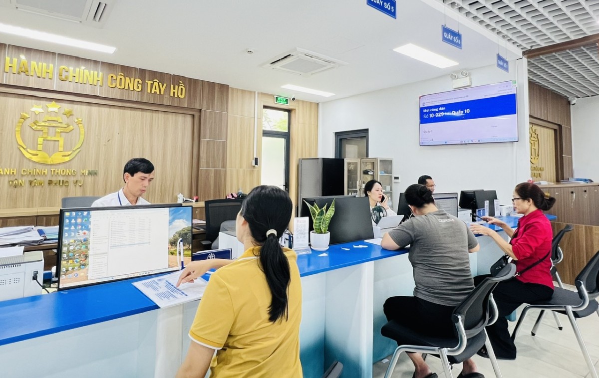 Bộ Chính trị, Ban Bí thư yêu cầu tiếp tục hoàn thành việc điều chỉnh biên chế ở cấp xã