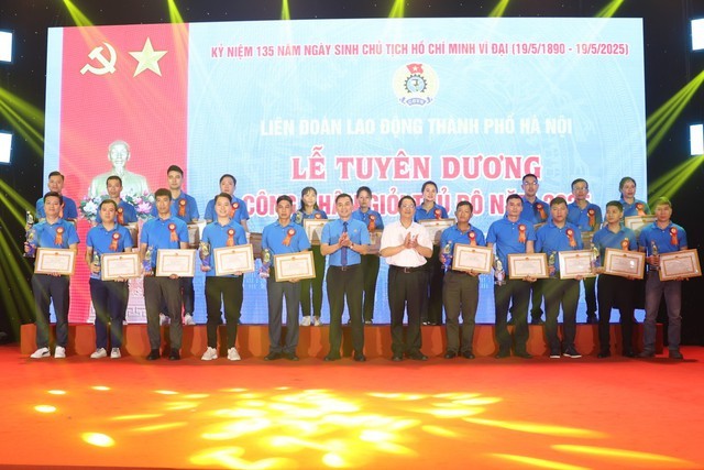 Phong trào thi đua khích lệ người lao động sáng tạo và cống hiến