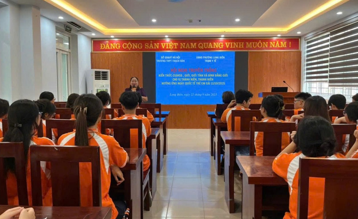 Tuyên truyền chăm sóc sức khỏe sinh sản vị thành niên cho học sinh Trường THPT Thạch Bàn