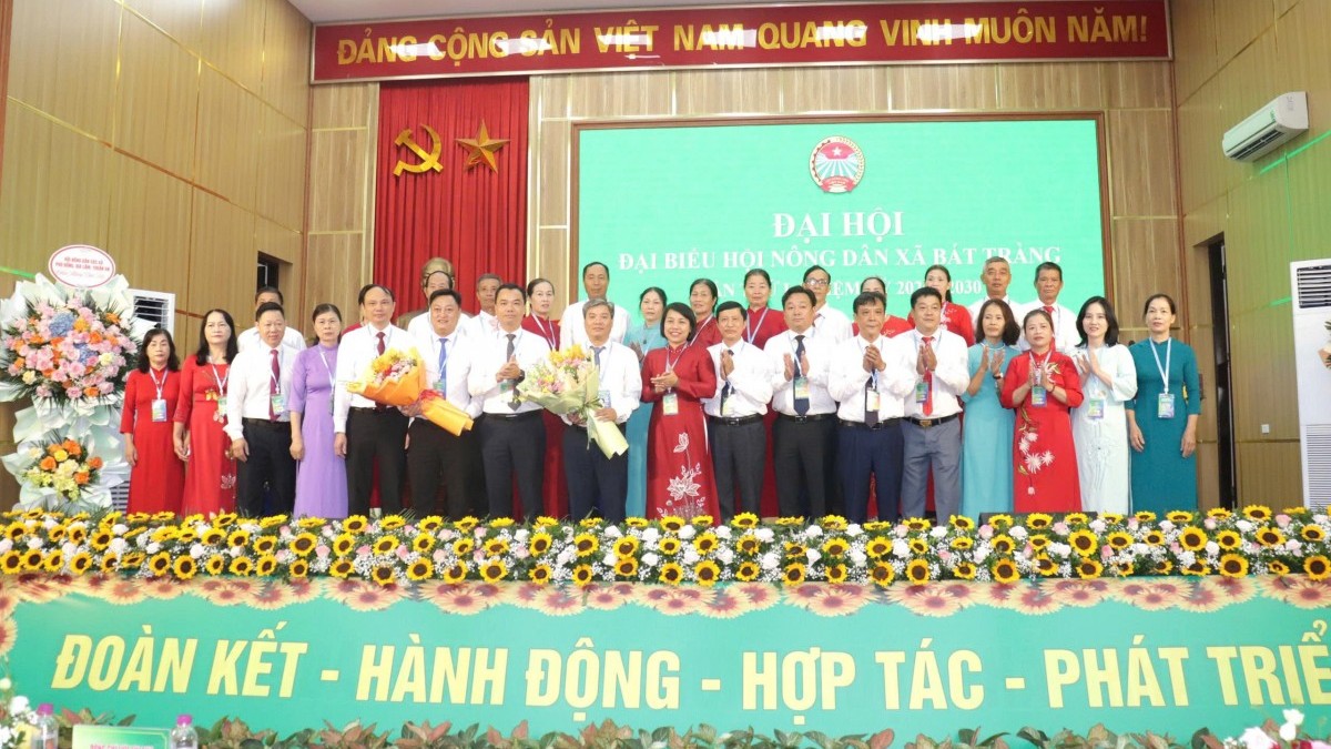 Bát Tràng: Xây dựng nông thôn hiện đại, nông dân văn minh