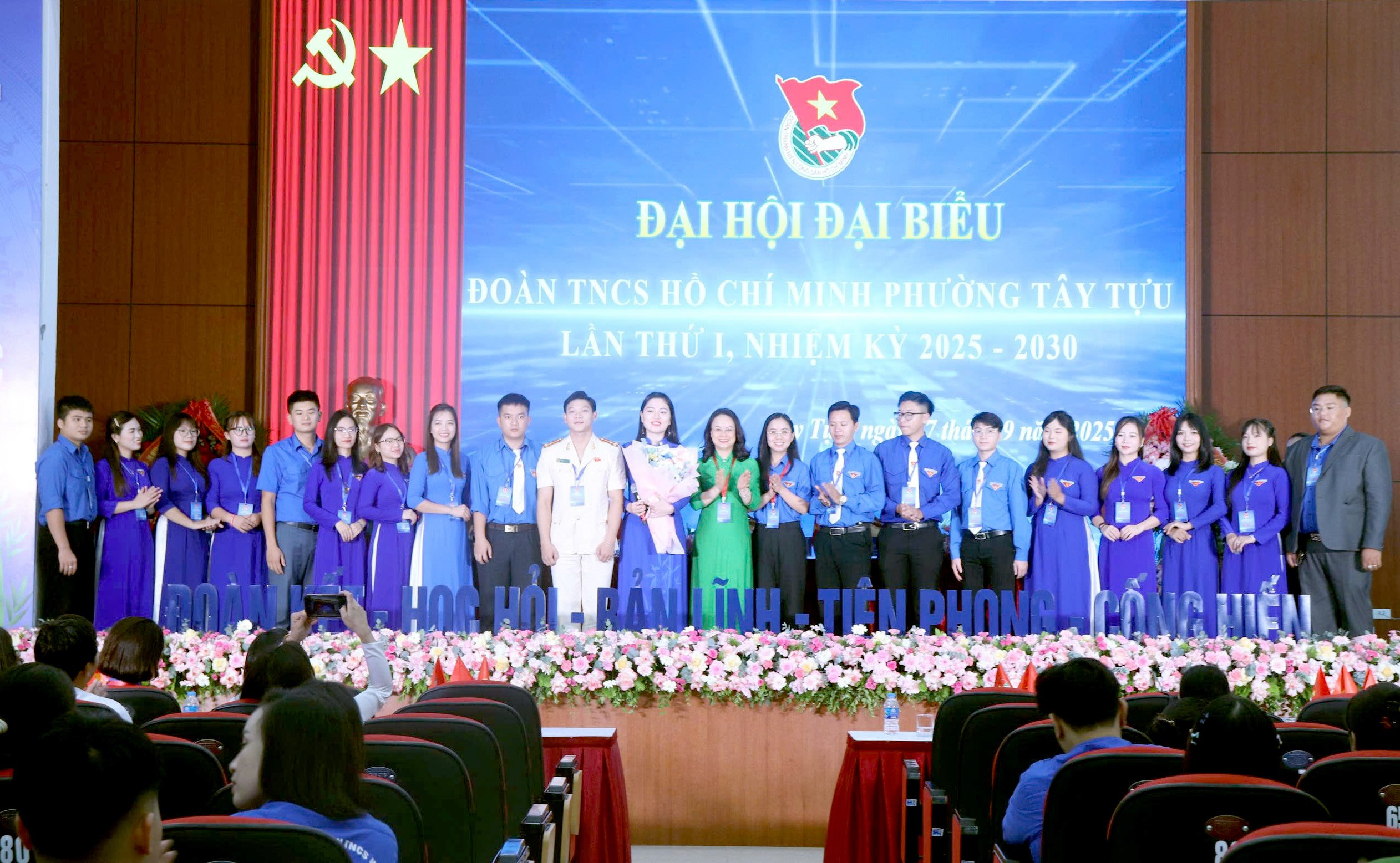 Tuổi trẻ phường Tây Tựu phát huy sức trẻ, xây dựng Thủ đô xanh, văn minh, hiện đại