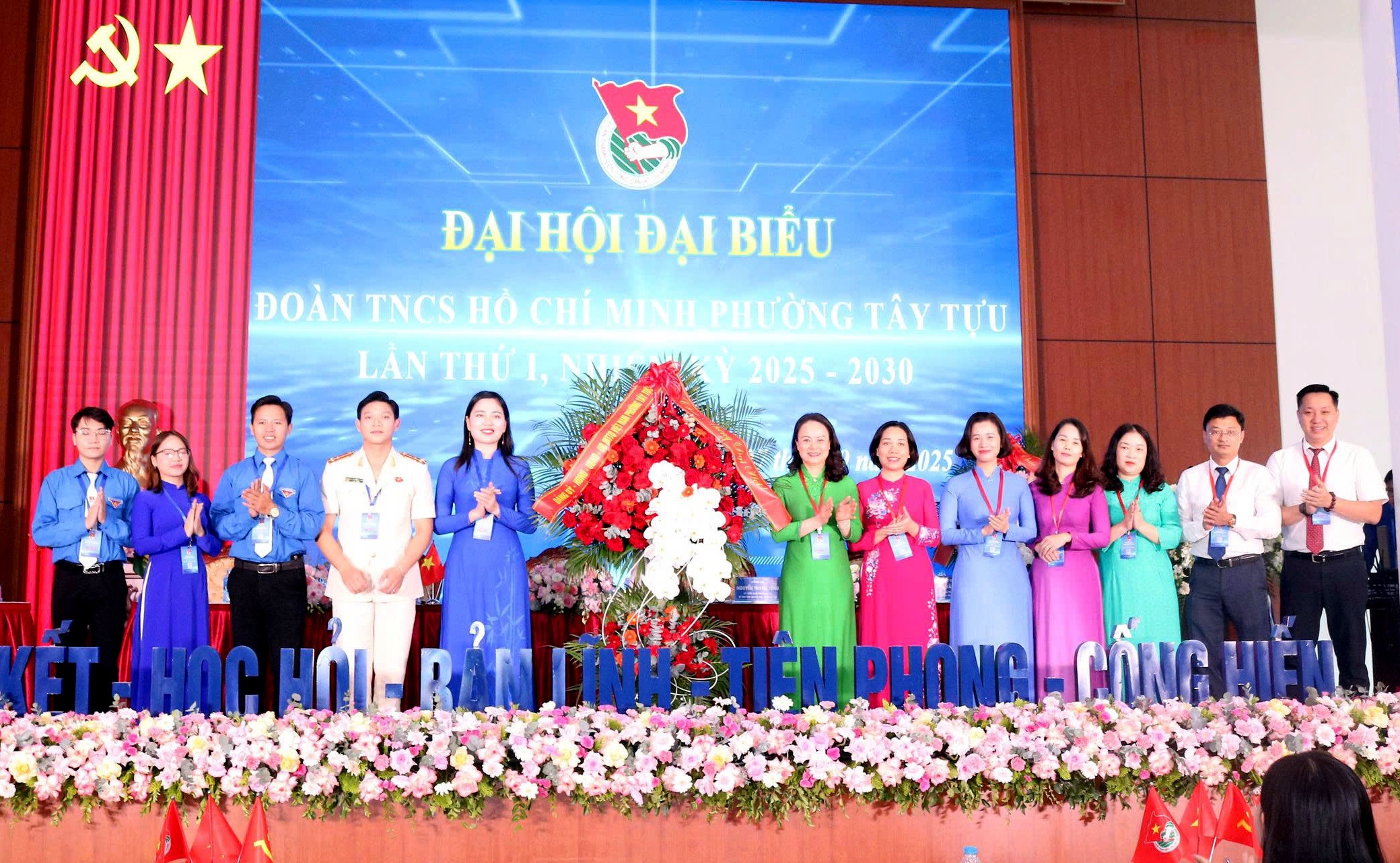 Tuổi trẻ phường Tây Tựu phát huy sức trẻ, xây dựng Thủ đô xanh, văn minh, hiện đại
