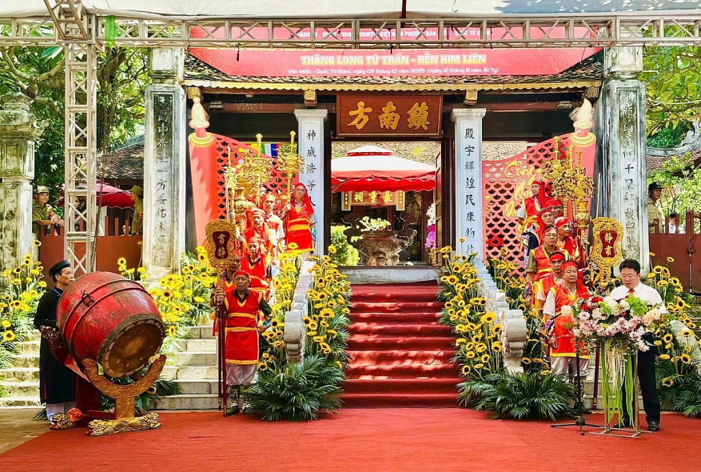 Phường Văn Miếu - Quốc Tử Giám tổ chức Lễ dâng hương truyền thống Thượng Đẳng Thần Cao Sơn Đại Vương tại đền Kim Liên