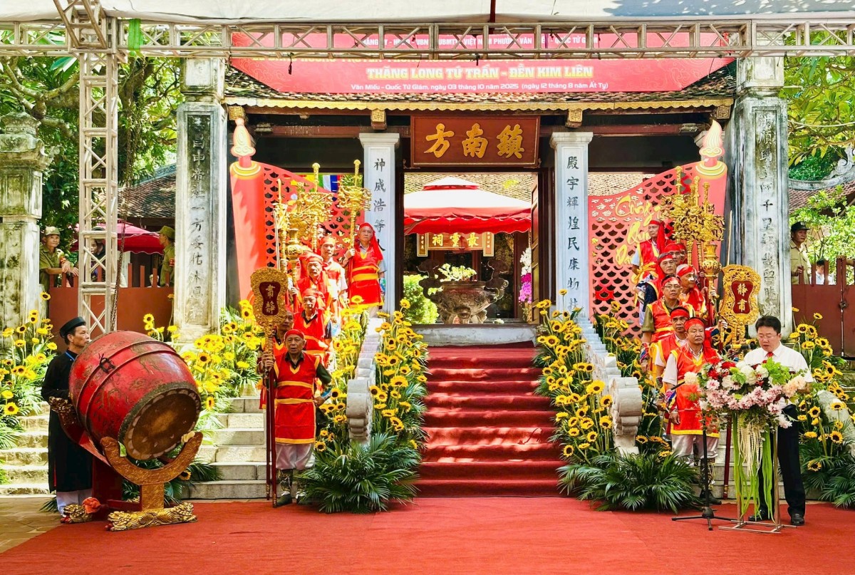 Phường Văn Miếu - Quốc Tử Giám tổ chức Lễ dâng hương truyền thống Thượng Đẳng Thần Cao Sơn Đại Vương tại đền Kim Liên