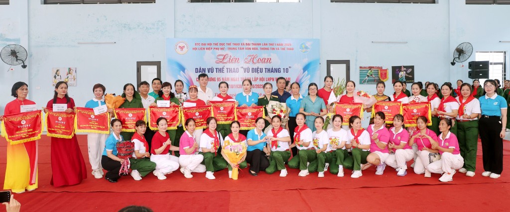 Xã Đại Thanh: Sôi nổi Liên hoan Dân vũ thể thao “Vũ điệu tháng Mười”