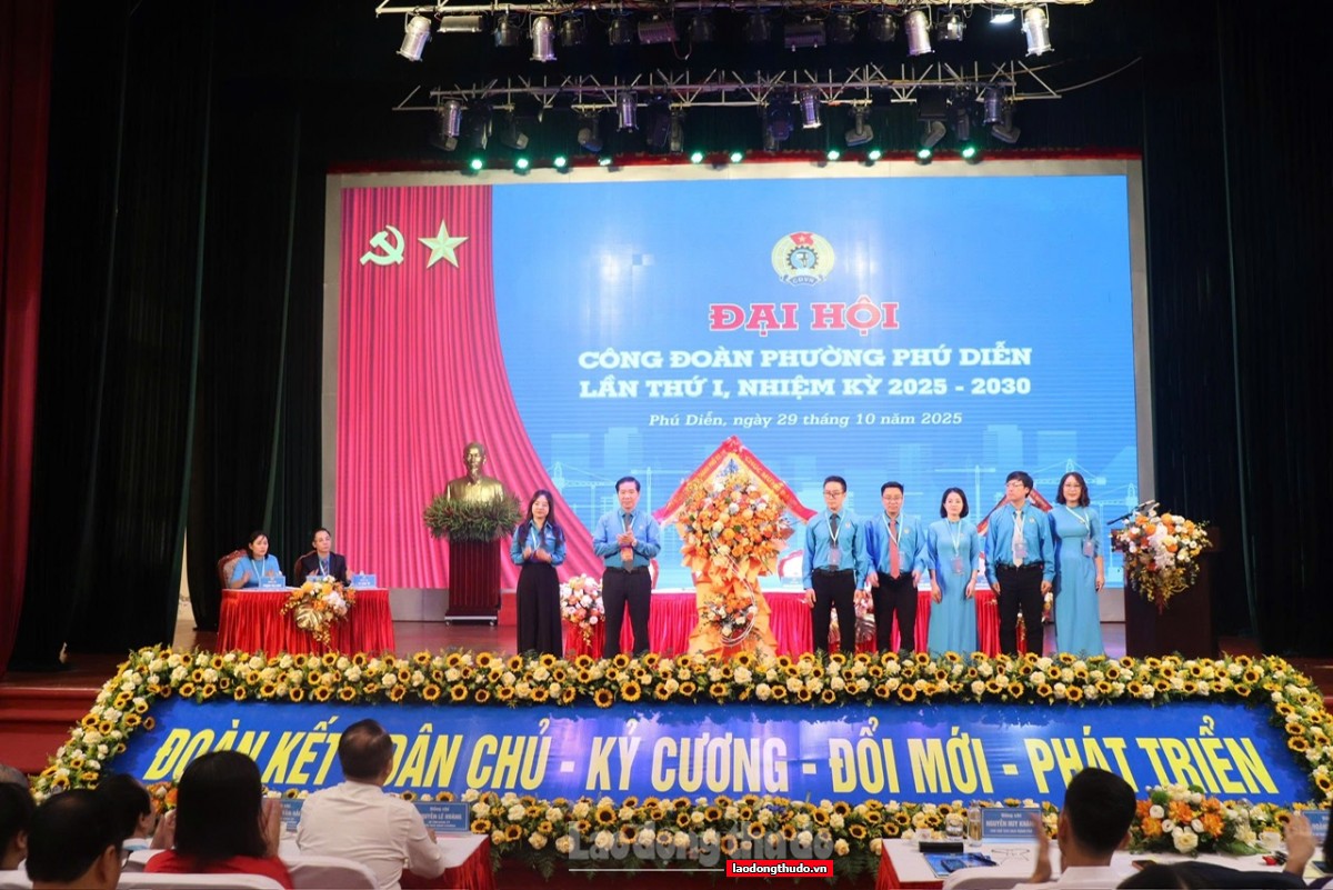 Công đoàn phường Phú Diễn: Đổi mới, đoàn kết, phát triển trong giai đoạn mới Công đoàn phường Phú Diễn: Đổi mới, đoàn kết, phát triển trong giai đoạn mới