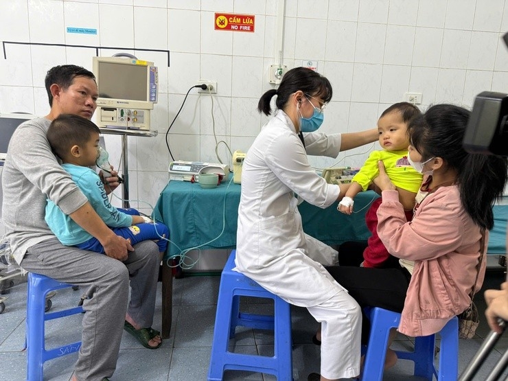 Chủ động bảo vệ sức khỏe khi giao mùa