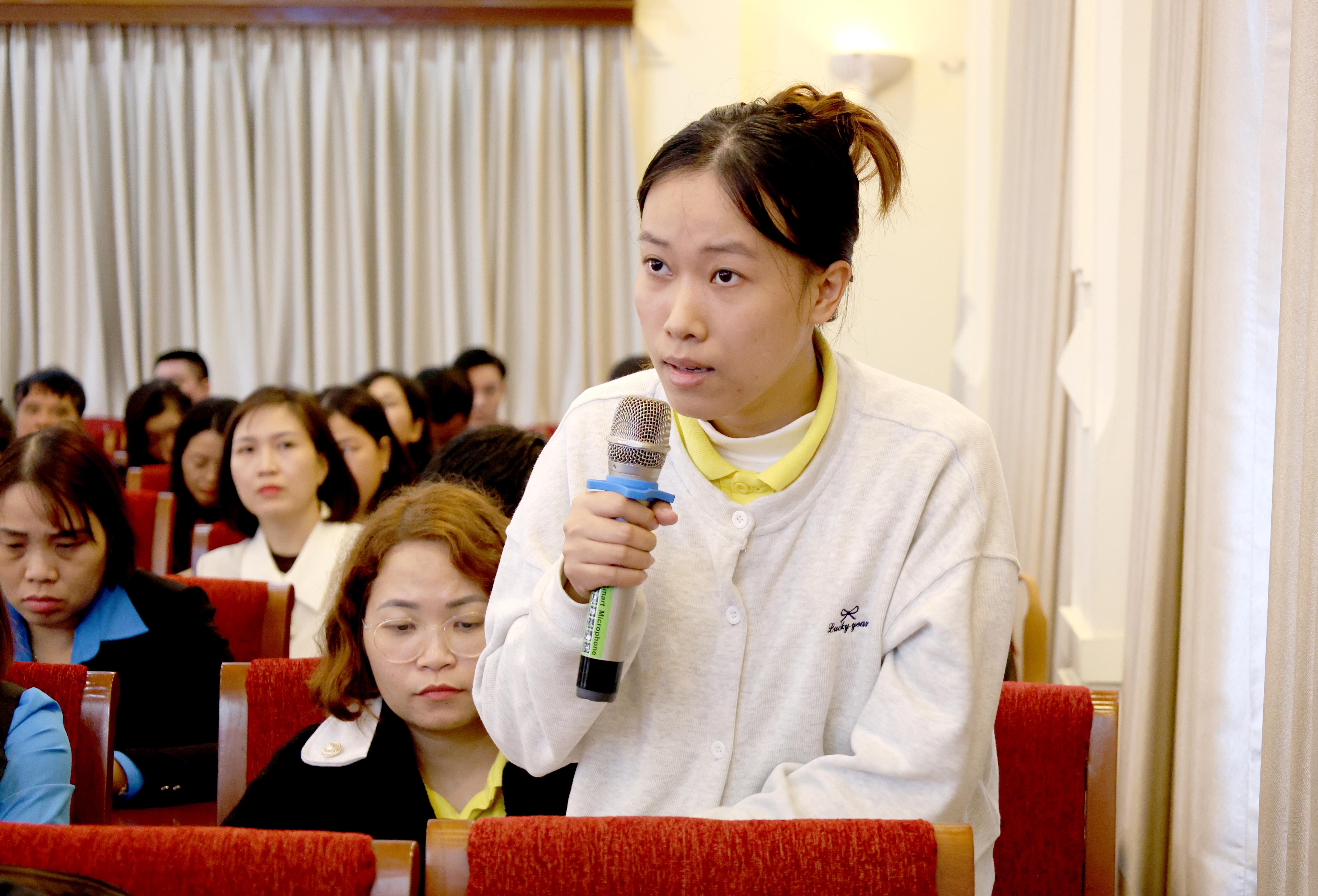 ĐANG TRỰC TUYẾN: Giải đáp về Đại hội Công đoàn cơ sở và các chính sách lao động, bảo hiểm xã hội ĐANG TRỰC TUYẾN: Giải đáp về Đại hội Công đoàn cơ sở và các chính sách lao động, bảo hiểm xã hội