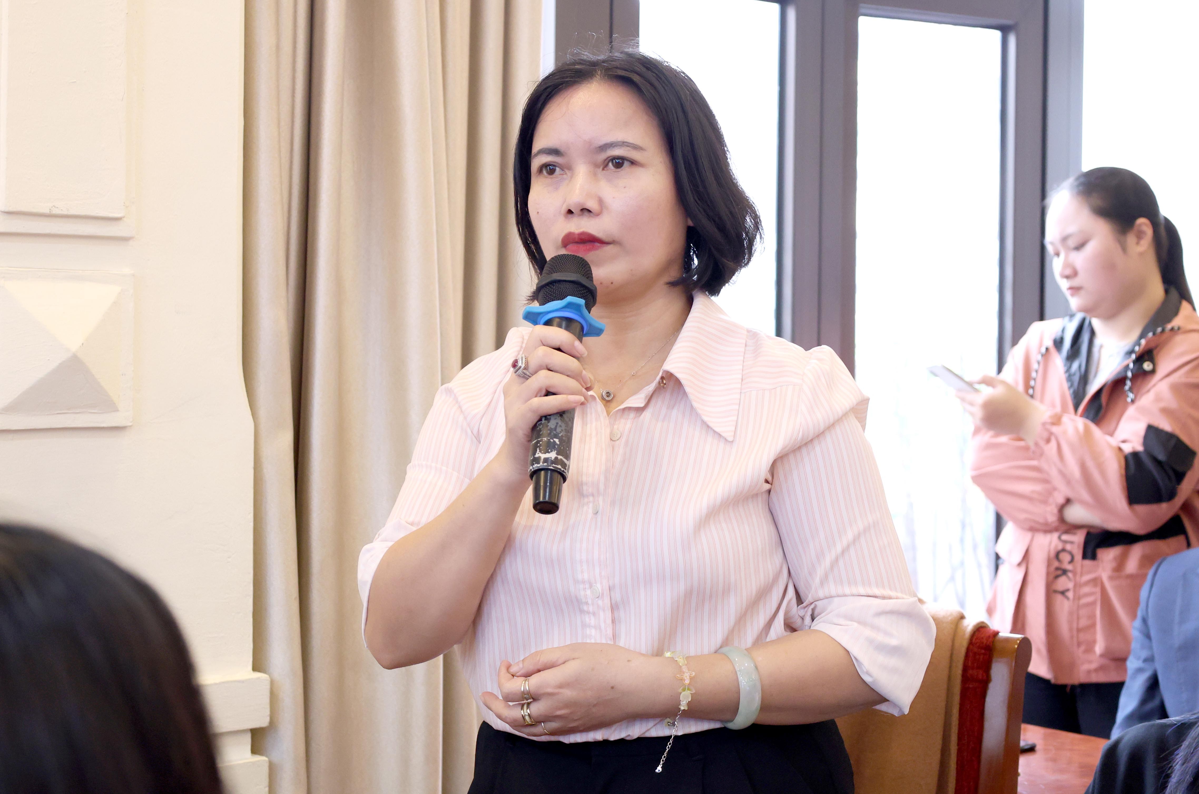 ĐANG TRỰC TUYẾN: Giải đáp về Đại hội Công đoàn cơ sở và các chính sách lao động, bảo hiểm xã hội ĐANG TRỰC TUYẾN: Giải đáp về Đại hội Công đoàn cơ sở và các chính sách lao động, bảo hiểm xã hội