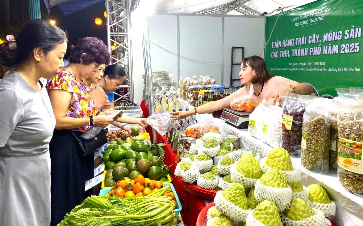 Tăng tốc 2 tháng cuối năm: Dồn lực cho đầu tư công, tiêu dùng và đổi mới sáng tạo