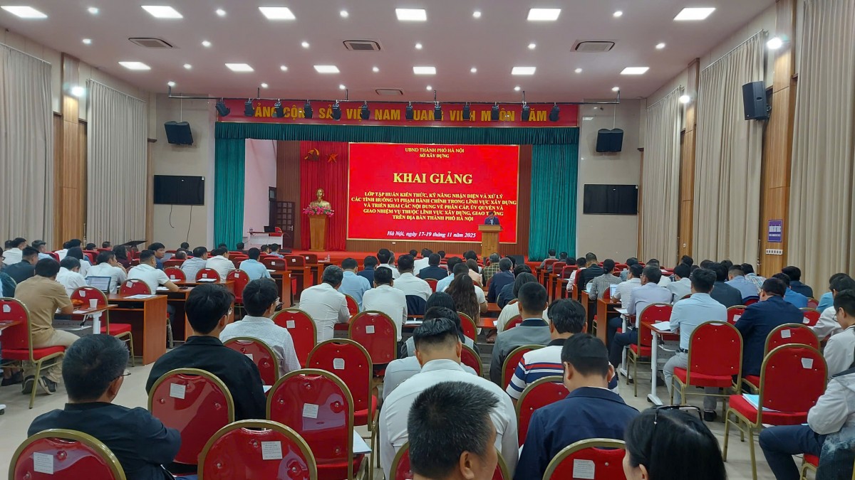 Tăng cường quản lý xây dựng ở Hà Nội: Nâng cao kỹ năng, siết chặt trách nhiệm Tăng cường quản lý xây dựng ở Hà Nội: Nâng cao kỹ năng, siết chặt trách nhiệm