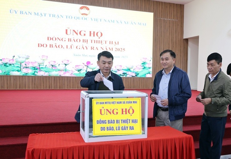 Xã Xuân Mai sẻ chia nghĩa tình giúp dân vùng lũ sớm ổn định cuộc sống
