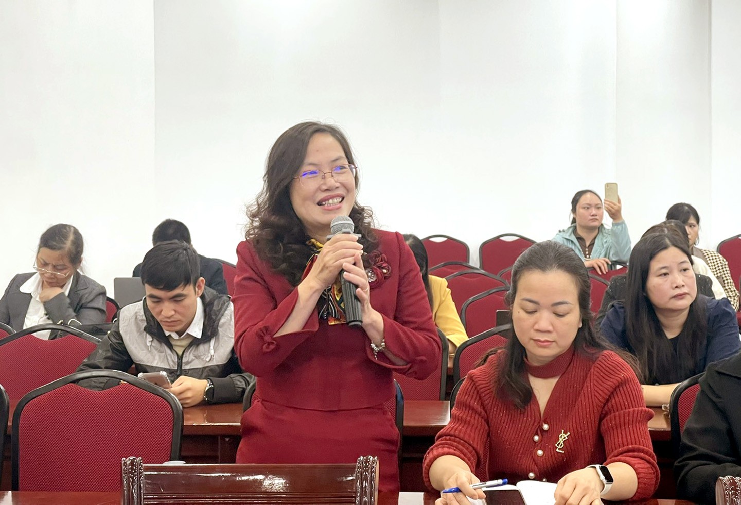 TRỰC TUYẾN: Những điểm mới về pháp luật lao động, bảo hiểm xã hội và hoạt động Công đoàn 2025 TRỰC TUYẾN: Những điểm mới về pháp luật lao động, bảo hiểm xã hội và hoạt động Công đoàn 2025