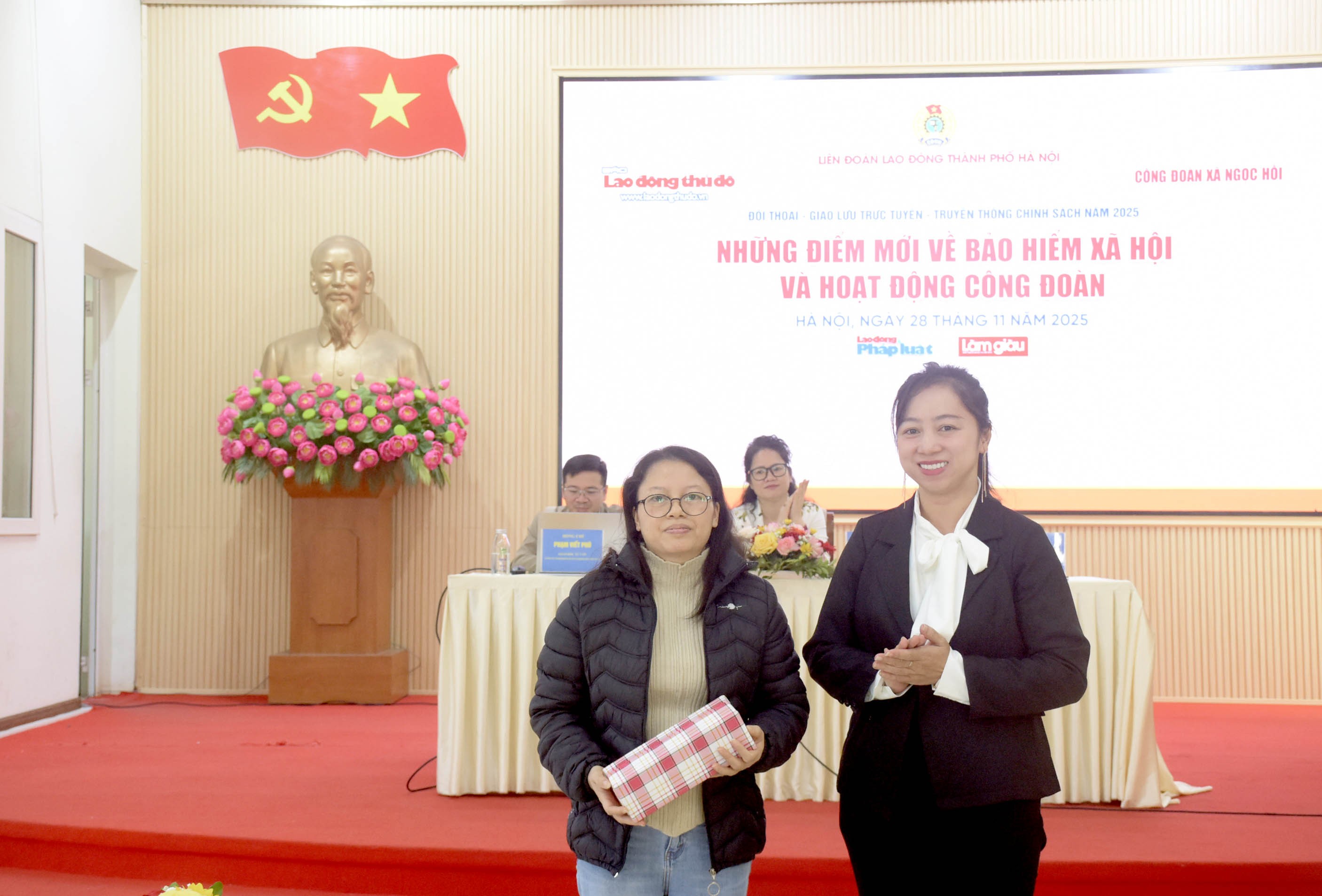 TRỰC TUYẾN: Chính sách mới về bảo hiểm xã hội và hoạt động công đoàn năm 2025 TRỰC TUYẾN: Chính sách mới về bảo hiểm xã hội và hoạt động công đoàn năm 2025