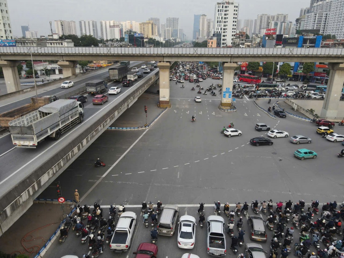 Giao thông Hà Nội chuyển biến tích cực sau 5 ngày vận hành camera AI