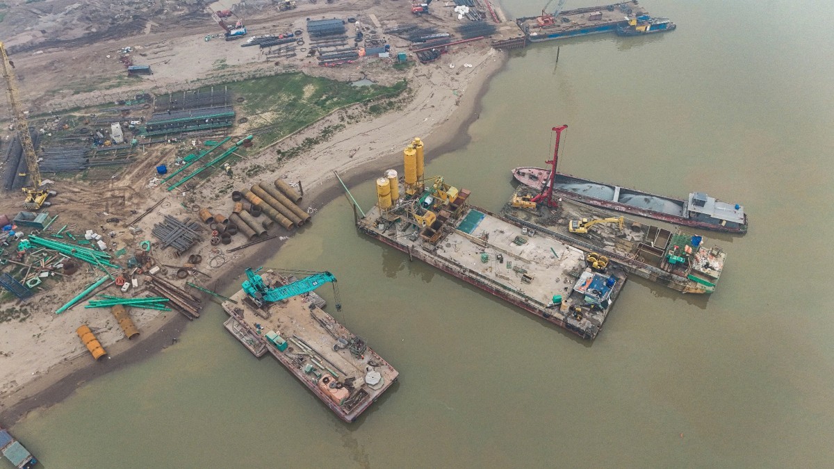 Đồng thuận từ giải phóng mặt bằng, tạo đà triển khai các dự án cầu chiến lược của Thủ đô Đồng thuận từ giải phóng mặt bằng, tạo đà triển khai các dự án cầu chiến lược của Thủ đô