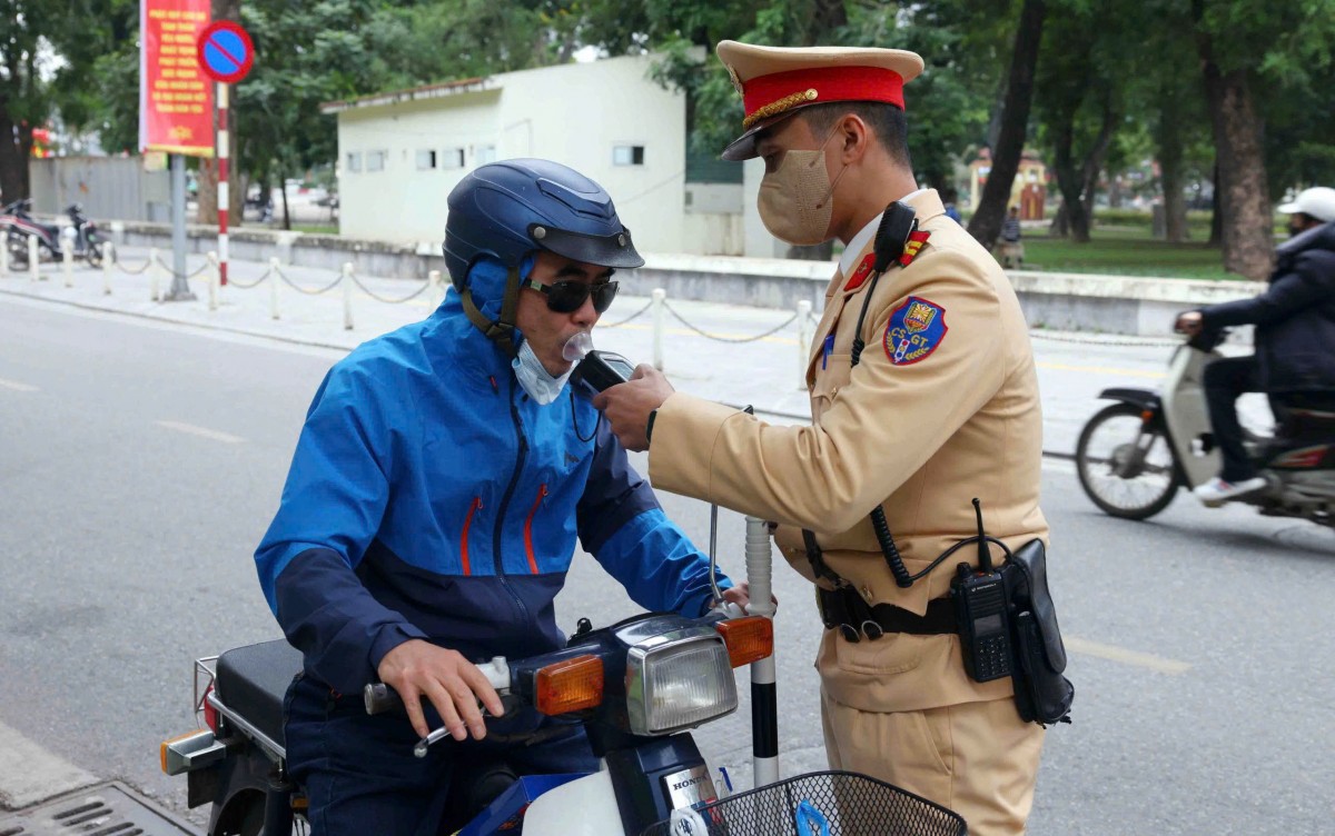 Hà Nội: Giao thông thông suốt, tai nạn giảm sâu trong kỳ nghỉ Tết Dương lịch