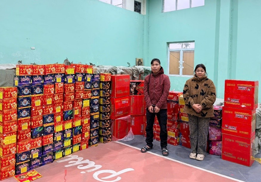 Phát hiện kho pháo lậu "khủng" hơn 6 tấn giấu trong khu dân cư