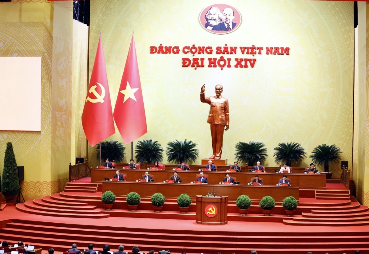 Đoàn Chủ tịch điều hành Đại hội.