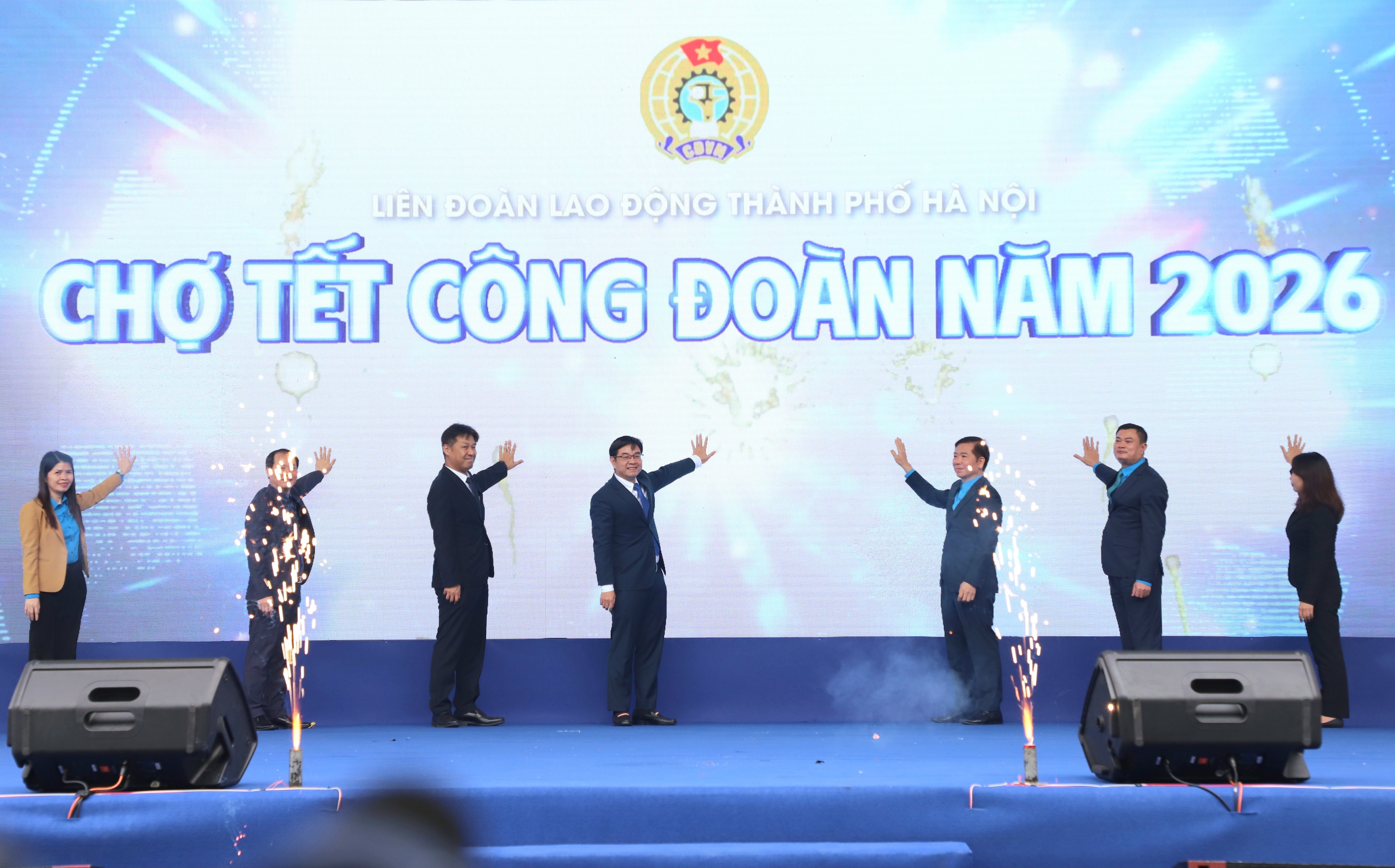 Khai mạc Chợ Tết Công đoàn 2026: Ấm áp nghĩa tình Công đoàn Thủ đô