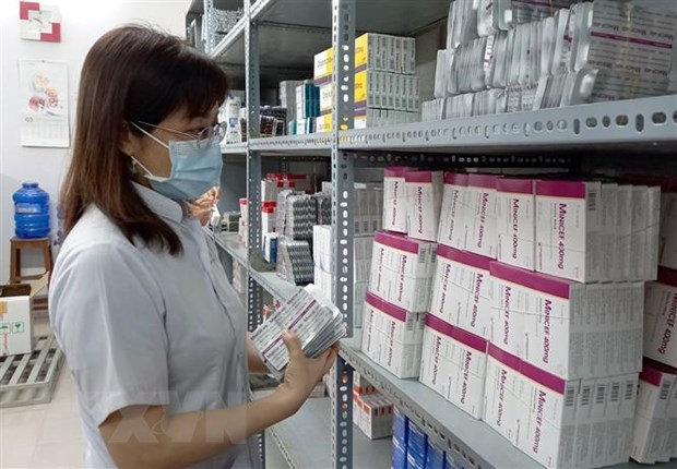 Bộ trưởng Đào Hồng Lan: Khẩn trương tháo gỡ vướng mắc về thiếu thuốc