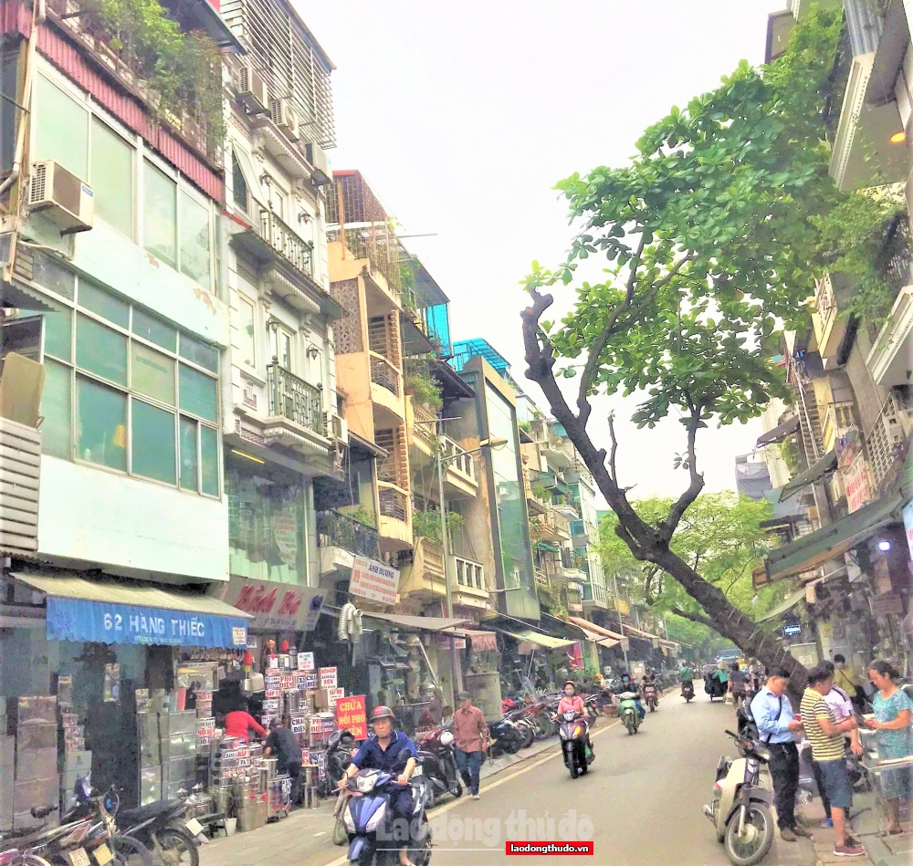 Giữ “phố hàng” cho phố cổ Hàng Gai