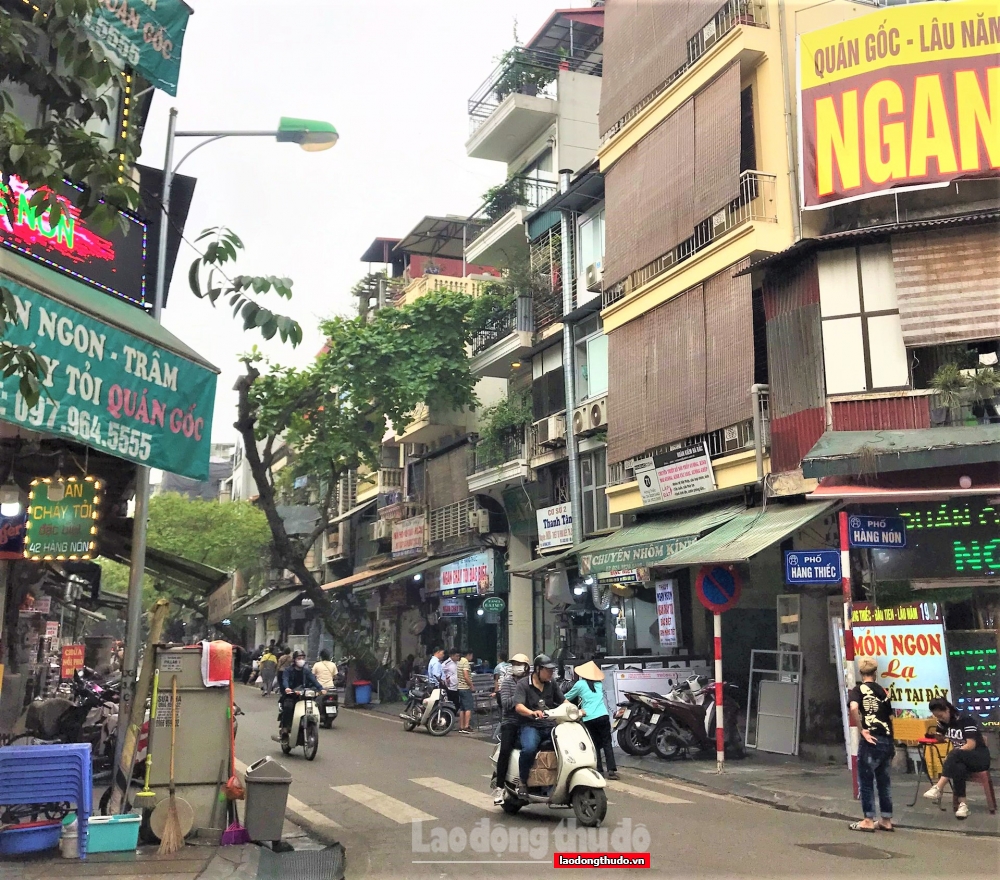 Giữ “phố hàng” cho phố cổ Hàng Gai