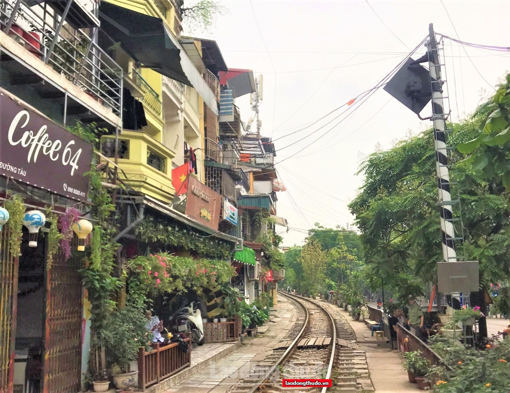 Giữ “phố hàng” cho phố cổ Hàng Gai