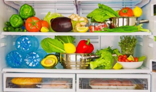 Thực phẩm cho vào tủ lạnh cần được đóng gói, bọc kín