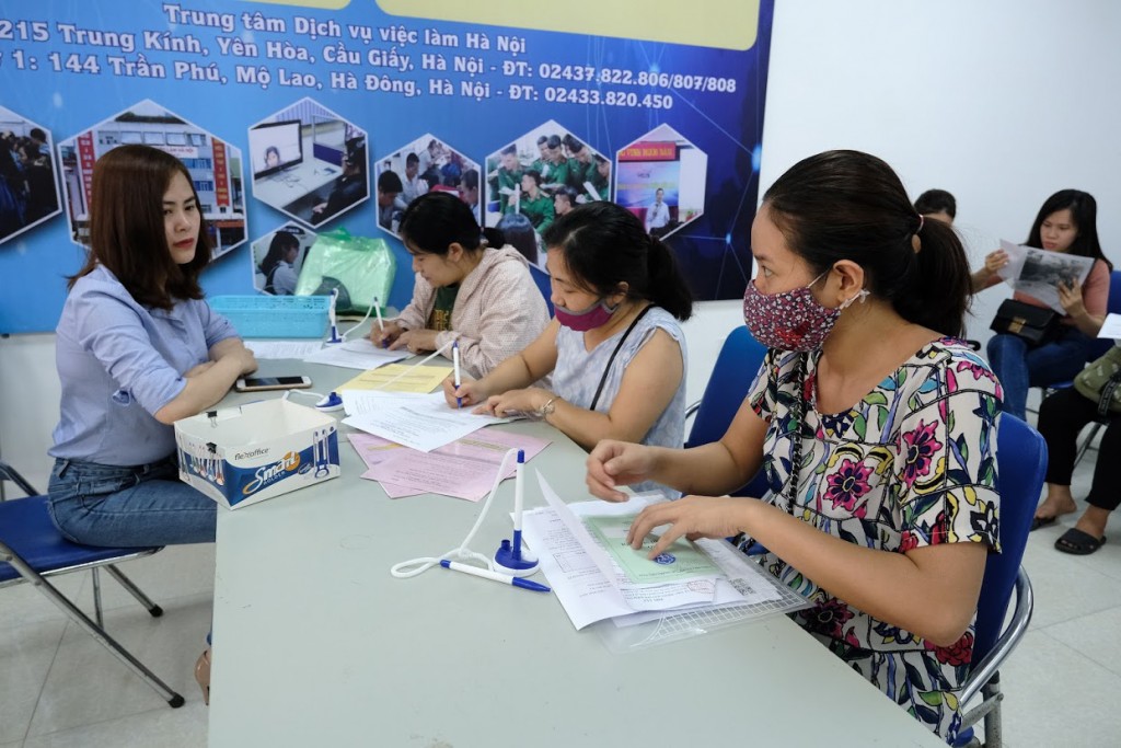 Trung tâm Dịch vụ việc làm Hà Nội đã tổ chức thành công 98 phiên giao dịch việc làm