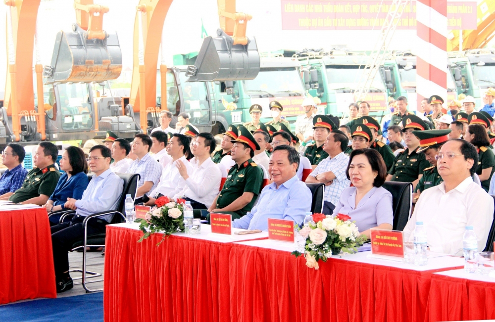 TRỰC TUYẾN: Lễ khởi công Dự án đầu tư xây dựng đường Vành đai 4 - Vùng Thủ đô Hà Nội