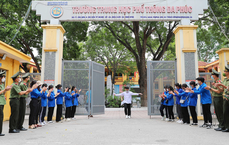 Nhìn lại kết quả thi tốt nghiệp trung học phổ thông năm 2022 của Hà Nội: Khởi sắc ở khu vực ngoại thành