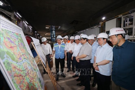 Thủ tướng kiểm tra tiến độ đường sắt đô thị đoạn Nhổn - Ga Hà Nội